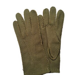 Gants en cuir de pécari vert. Gants femme non doublés. Modèle Lima. Vue face dorsale.