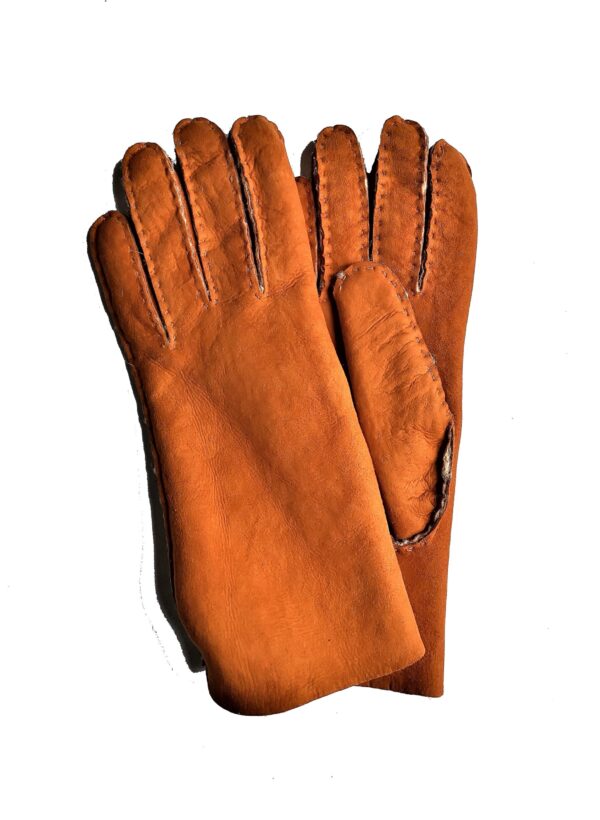 Gants en mouton retourné curly orange. Gants femme non doublé. Modèle Narvik. Vue face dorsale.