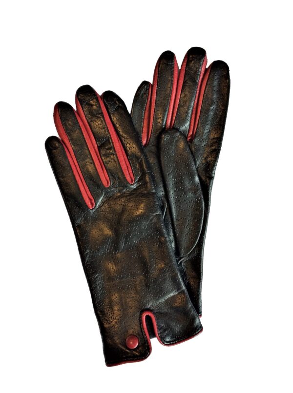 Gants en cuir d'agneau "pointé". Gants noir bordure rouge. Gants doublés soie. Gants femme. Modèle Lucerne. Vue face dorsale.