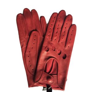 Gants de conduite en cuir d'agneau rouge intense. Gants non doublés femme. Modèle Florès. Vue face dorsale.