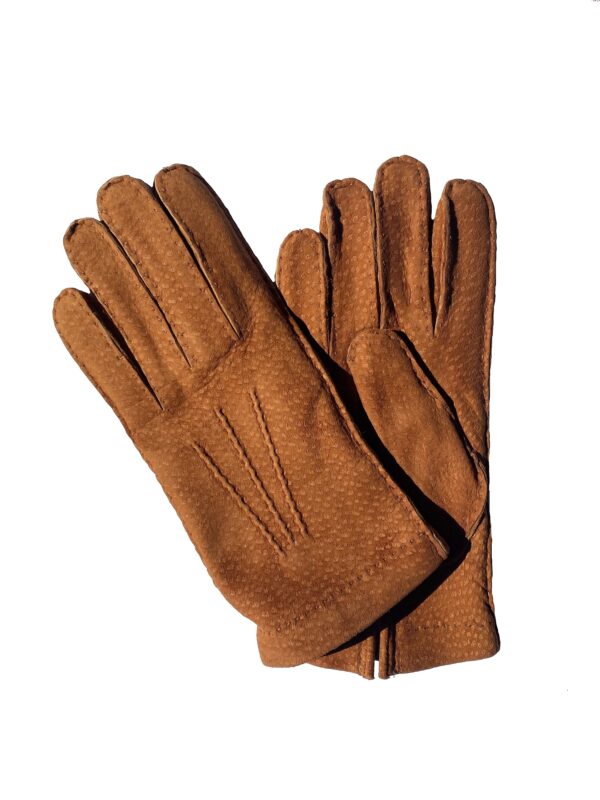 Gants en cuir de carpincho tabac camel. Gants doublés cachemire. Gants homme. Modèle Mendoza. Vue face dorsale.