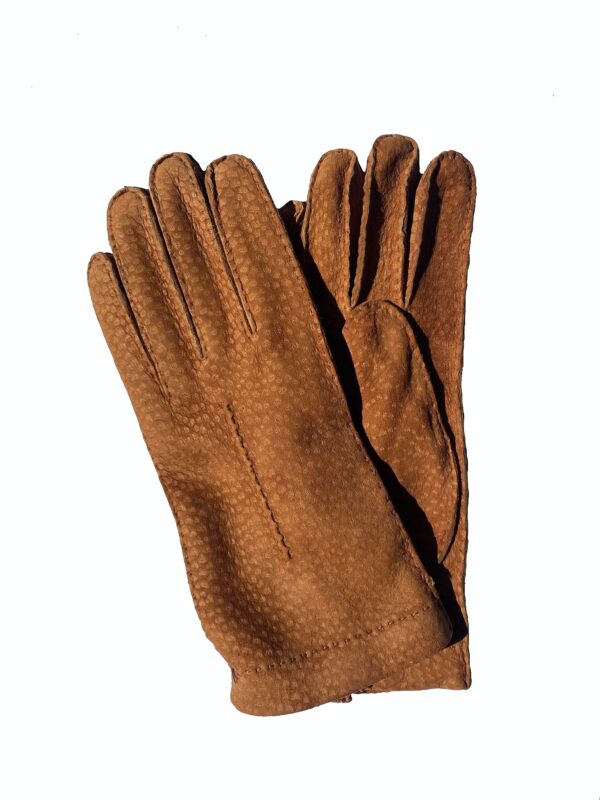 Gants en cuir de carpincho tabac. Gants doublés cachemire. Gants femme. Modèle Rosario. Vue face dorsale.