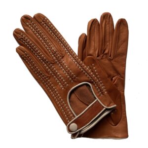 Gants courts brun noisette en cuir de conduite pour femme. Modèle Spa. Vue de face.