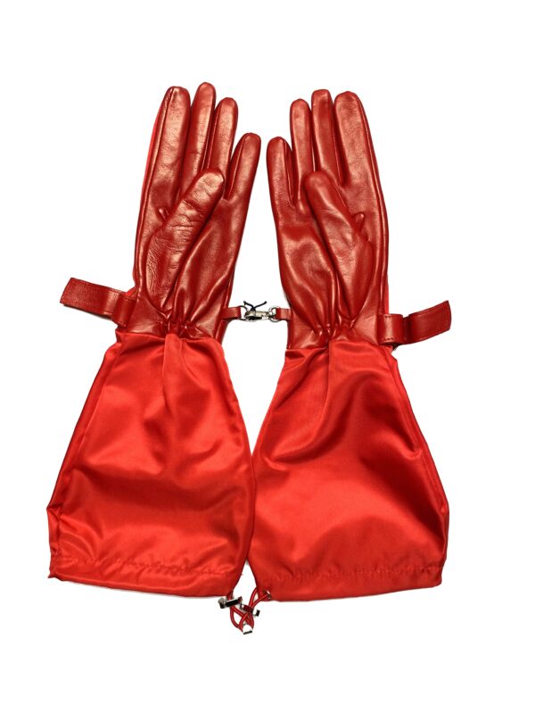 GANTS-MI-LONG-MIXTE-CUIR-NYLON-ROUGE-FEMME-PROTECTION PLUIE_MODELE-LAUSANNE-VUE-PAUME-CUIR